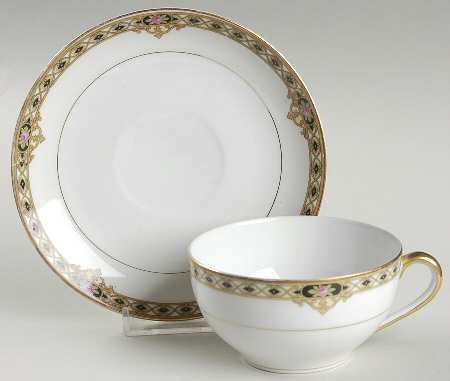 The Ceylon Flat Cup & Saucer Set