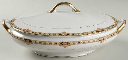 The Ceylon Oval Covered Vegetable