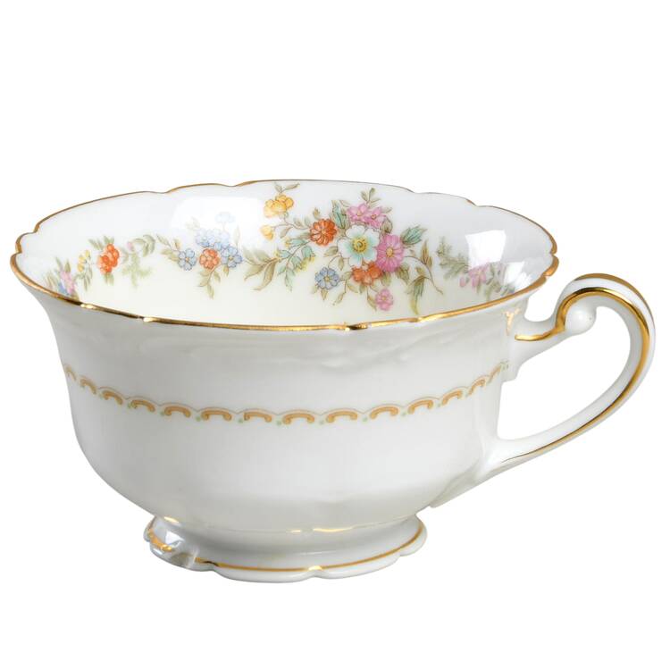 Chablis Footed Cup