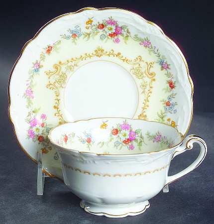 Chablis Footed Cup & Saucer Set