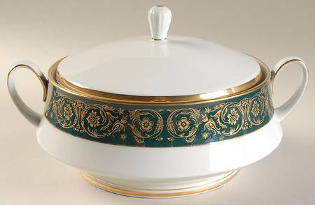 Chalmette Round Covered Vegetable