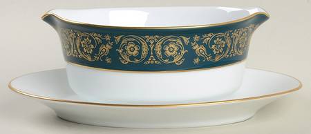 Chalmette Gravy Boat with Attached Underplate