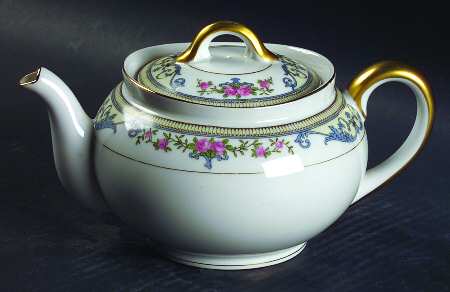 Chanlake Teapot & Lid