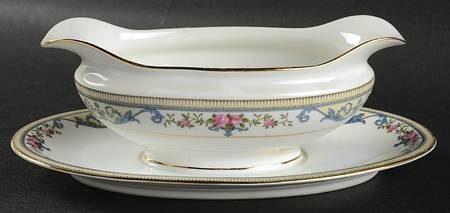 Chanlake Gravy Boat with Attached Underplate