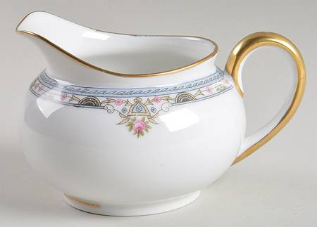 Chanazure Creamer