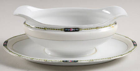 Chandova Gravy Boat with Attached Underplate