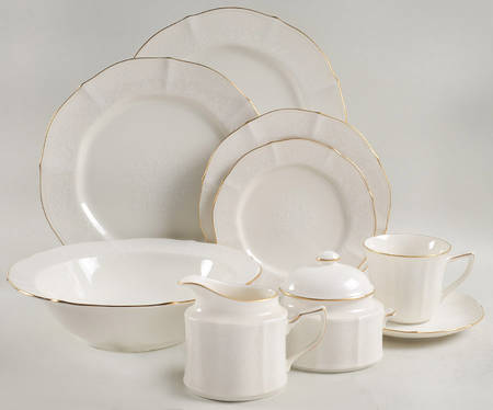 Chandon 45 Piece Starter Set