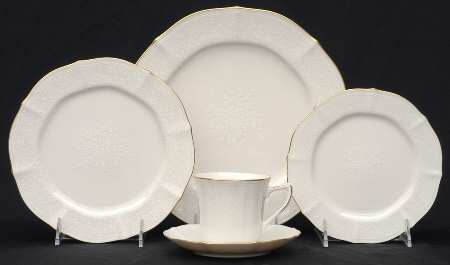 Chandon 5 Piece Place Setting by Noritake