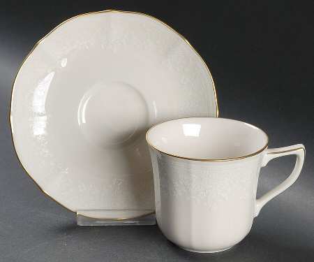 Flat Cup & Saucer Set