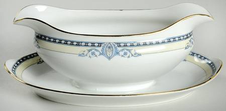 Chanesta Gravy Boat with Attached Underplate