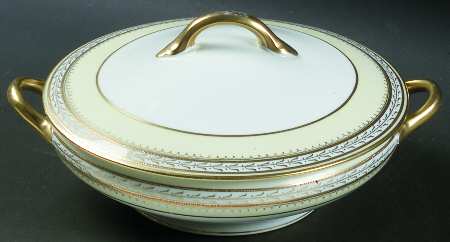 Chanfaire Round Covered Vegetable