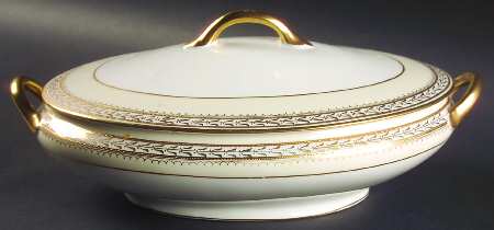 Chanfaire Oval Covered Vegetable