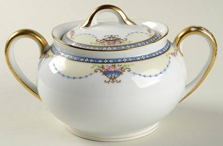 Chanking Sugar Bowl & Lid