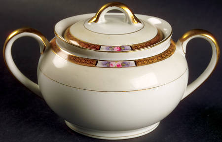 Chanossa Sugar Bowl & Lid