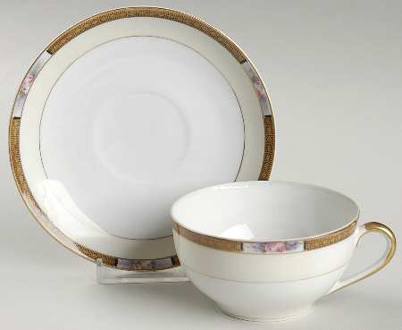 Chanossa Flat Cup & Saucer Set