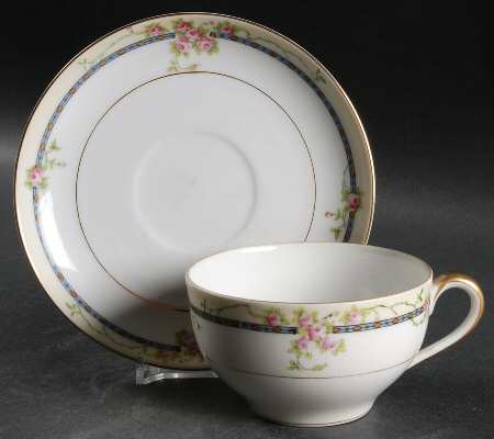Chanrose Oversized Cup & Saucer Set