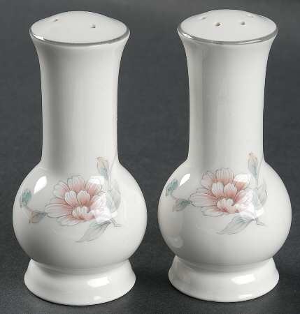 Chanteuse Salt & Pepper Set