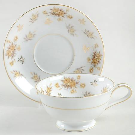 Charlene Footed Cup & Saucer Set