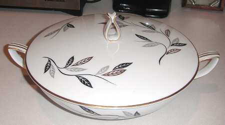 Charleroi Round Covered Vegetable