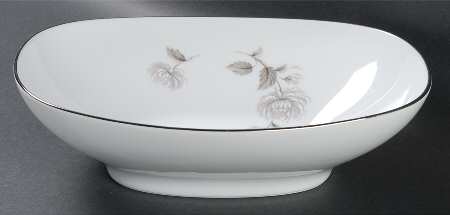 Charlotte 10" Oval Vegetable Bowl