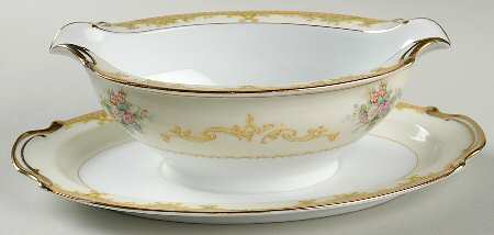 Charoma Gravy Boat with Attached Underplate