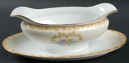Charon Gravy Boat with Attached Underplate