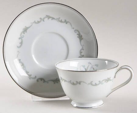 Chaumont Footed Cup & Saucer Set
