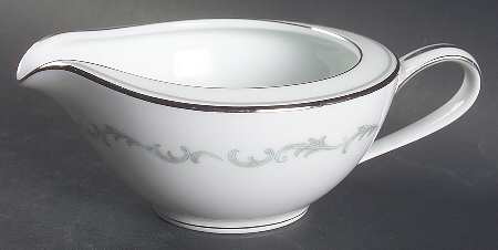 Chaumont Creamer