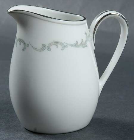 Chaumont Mini Creamer