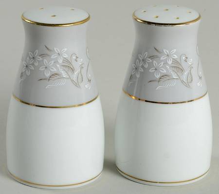 Chelsea Salt & Pepper Set