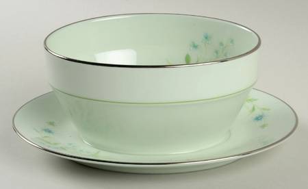 Cherish Gravy Boat with Attached Underplate