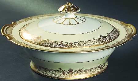 Cheramy Round Covered Vegetable
