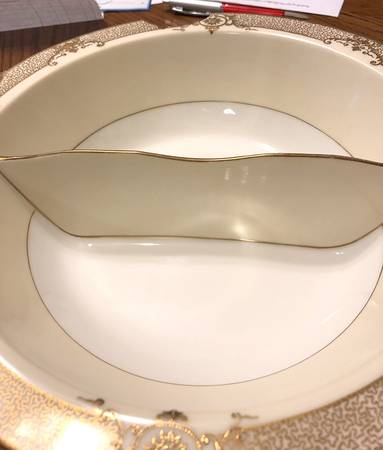 Cheramy Round Divided Vegetable Bowl