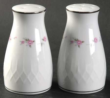 Cheri Salt & Pepper Set