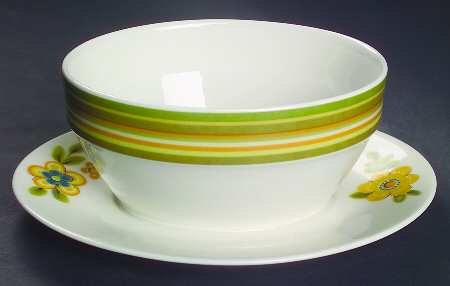 Chestnuthill Gravy Boat with Attached Underplate