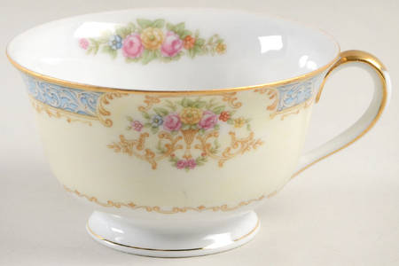 Chevonia Footed Cup