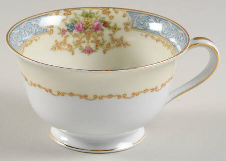 Chevonia Footed Cup