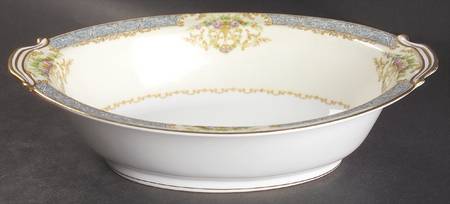 Chevonia 10" Oval Vegetable Bowl