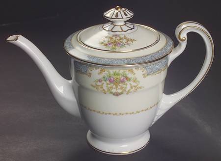 Chevonia Teapot & Lid