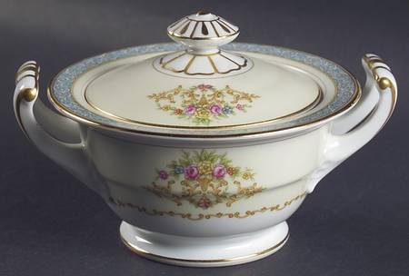 Chevonia Sugar Bowl & Lid