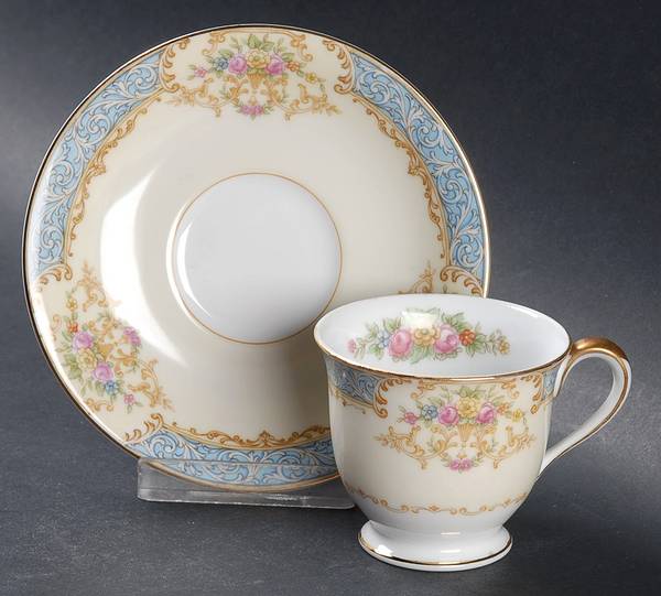 Chevonia Footed Demitasse Cup & Saucer Set