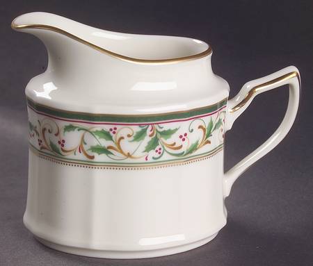 Christmas Garland Creamer