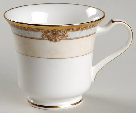 Chavot Gold Footed Cup