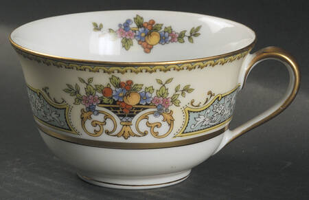 Chine Blue Oversized Cup