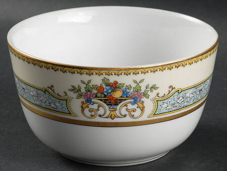Chine Blue Cranberry Bowl