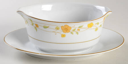 Chorus Gravy Boat with Attached Underplate