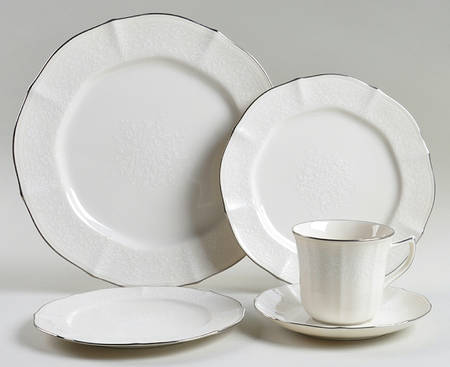 Chandon Platinum 5 Piece Place Setting by Noritake