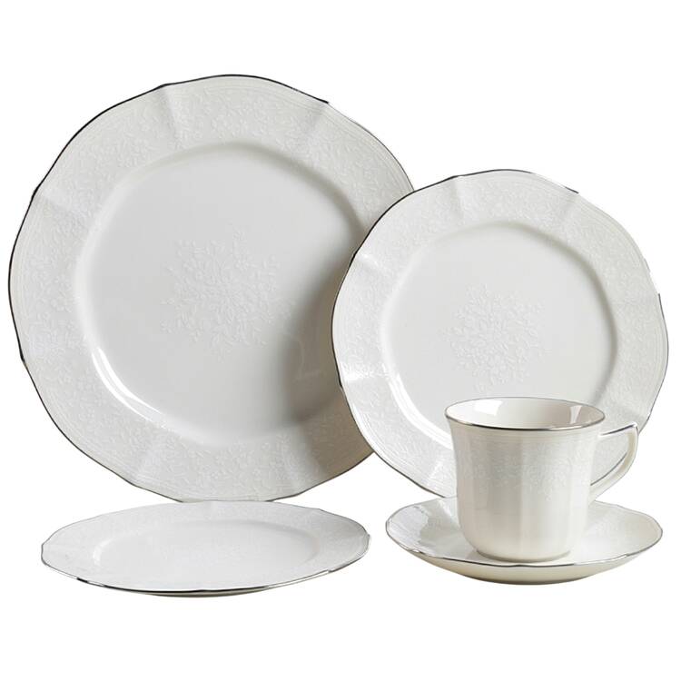 Chandon Platinum 40 Piece Estate Set