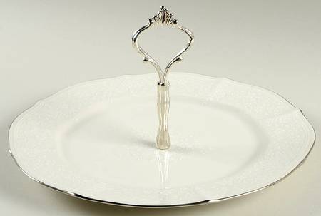 Chandon Platinum Round Serving Plate with Handle (DP)