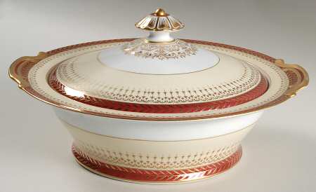 Cimarron Round Covered Vegetable
